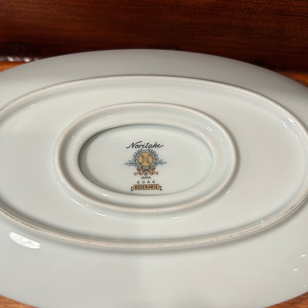 Noritake Rosemarie Oval Gravy Boat White w/ Pink Roses Platinum Trim Japan 6044 - Picture 7 of 11